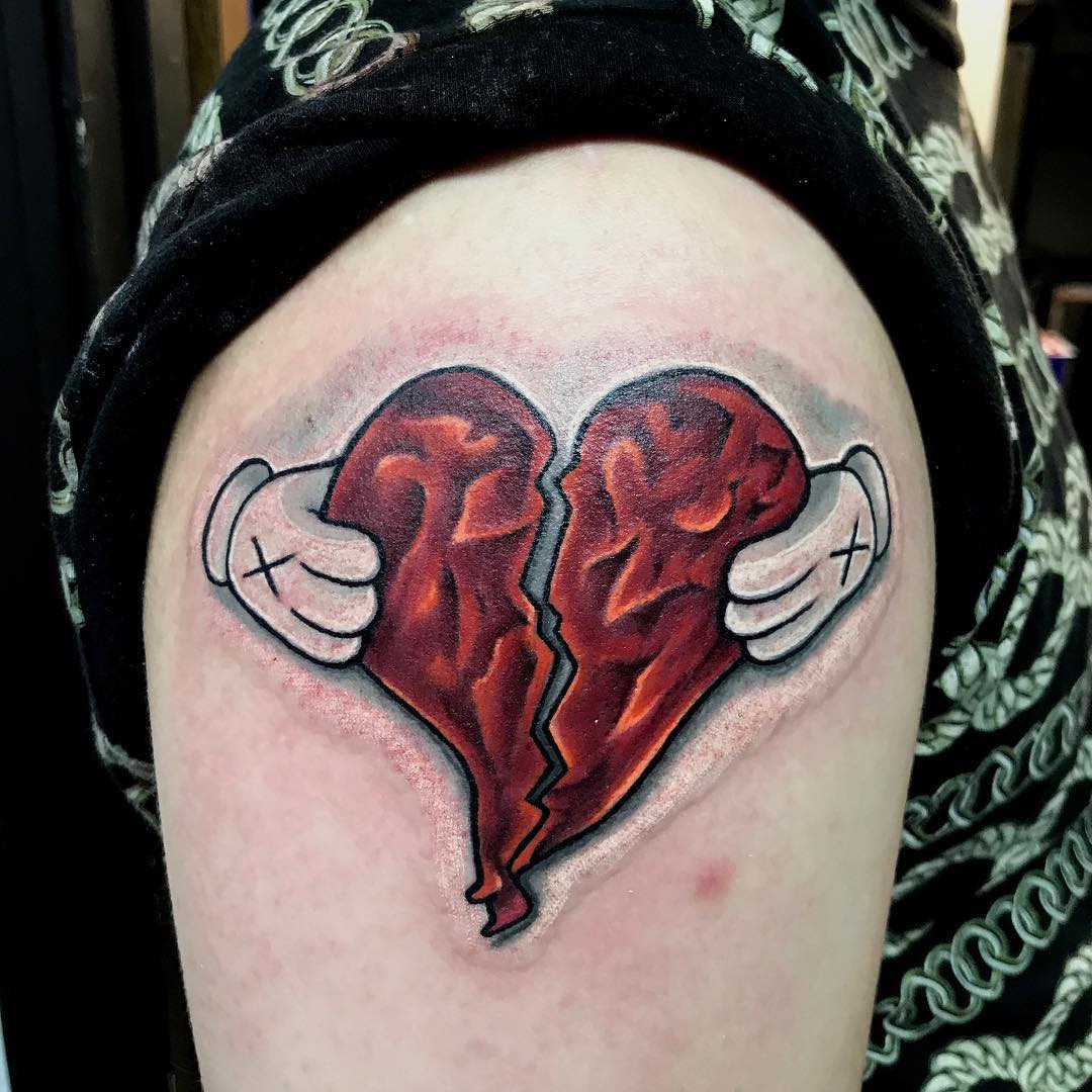 Attractive-Broken-Heart-Tattoo-Style - Tattoo Designs for Women